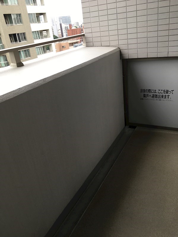 バルコニー