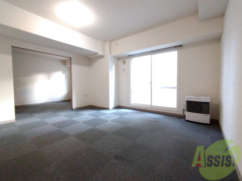 居室・リビング　広くてキレイなお部屋が広がっていて、充実した生活が送れそう。