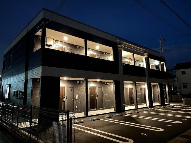 建物外観　外観写真（夜）