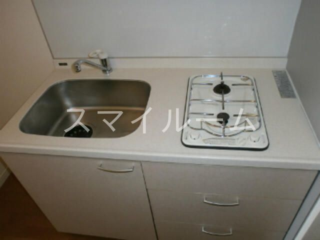 キッチン　同一間取り別部屋参考写真となります。
