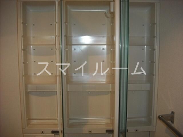 収納　同一間取り別部屋参考写真となります。