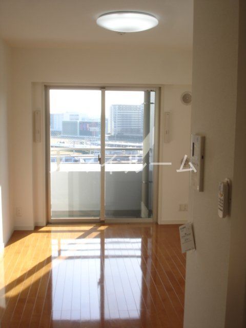 居室・リビング　同一間取り別部屋参考写真となります。