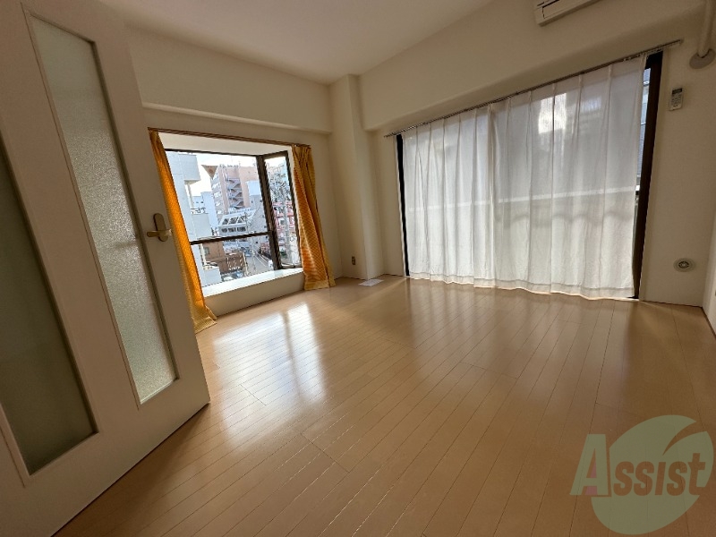 居室・リビング　広々なお部屋で快適に楽しく暮らしましょう。