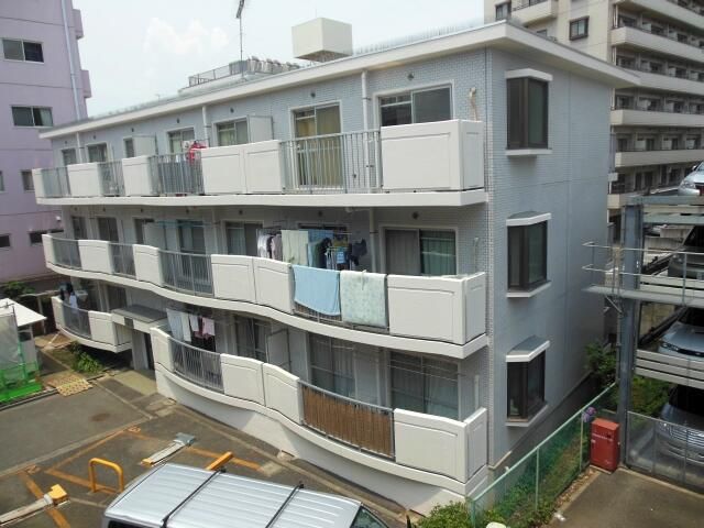 建物外観　お電話でお問い合わせ頂きますとスムーズに対応可能です＾＾