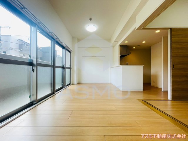 居室・リビング　同マンション別部屋　参考写真