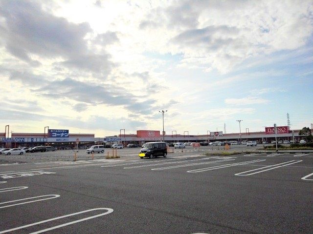 ショッピングセンター　イオンタウン多度津店（ショッピングセンター）まで400m