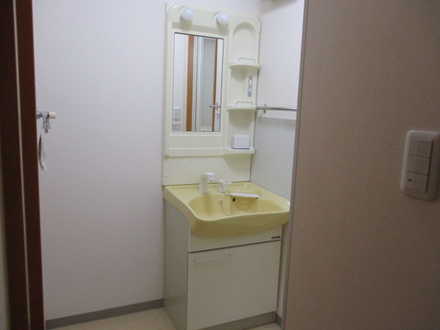 洗面設備　2階別室の参考写真です。現況を優先します。(201)