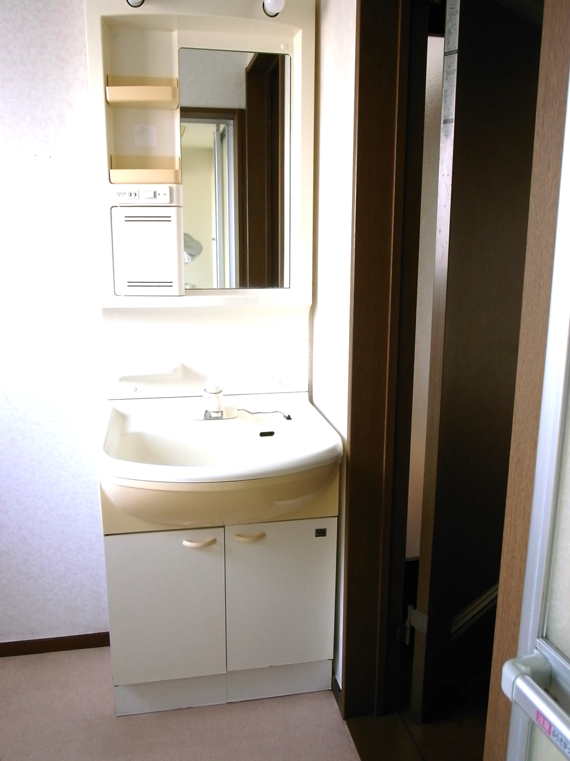 洗面設備　独立洗面化粧台ございます☆