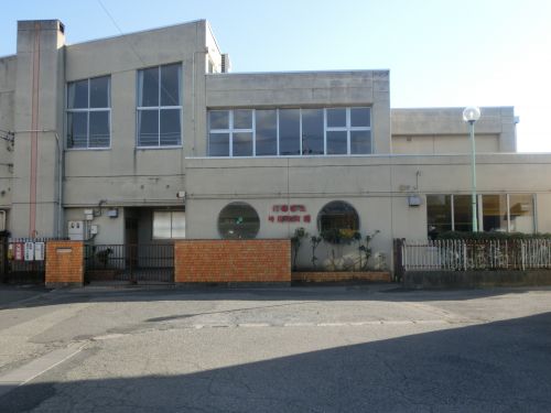 幼稚園・保育園　持田保育園（幼稚園・保育園）まで645m