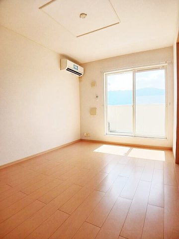 居室・リビング　ゆったり過ごせるリビングです