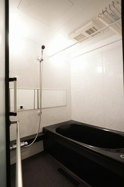 バス・シャワールーム　別のお部屋の写真です。