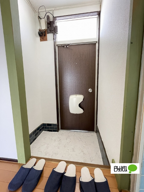 玄関　１