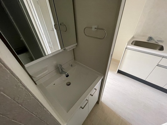 洗面設備　※別部屋の写真です