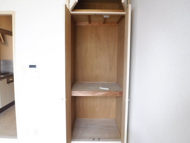 収納　他のお部屋の参考写真です。