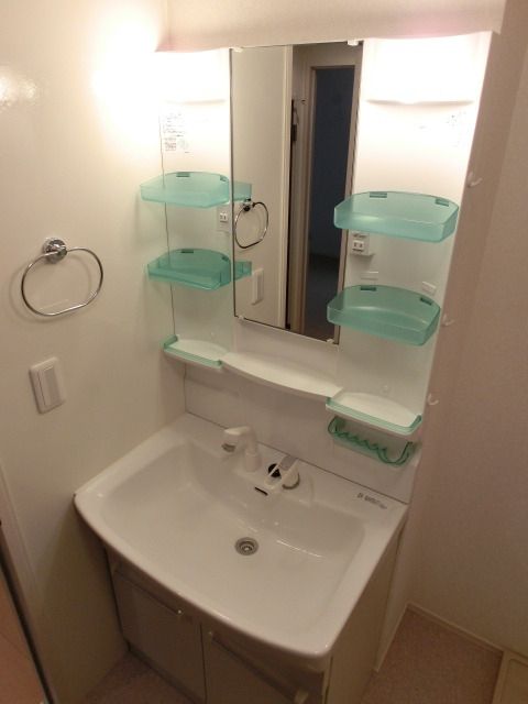 洗面設備　※別号室参考写真です