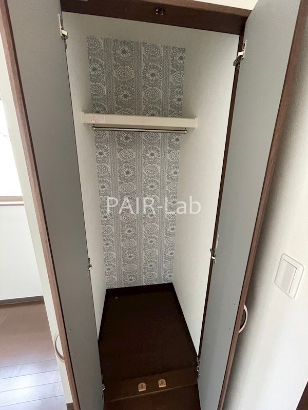 収納　同物件別部屋の参考写真です。(現況優先)
