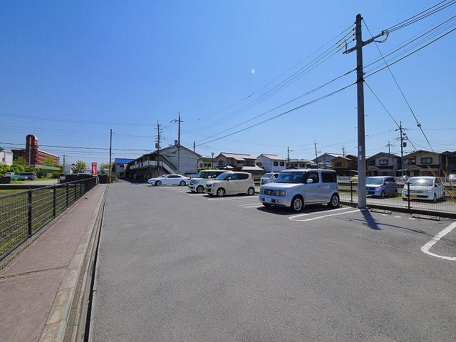 駐車場　駐車場です