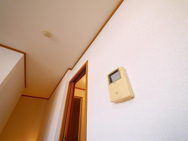 セキュリティ　モニター付きインターホン