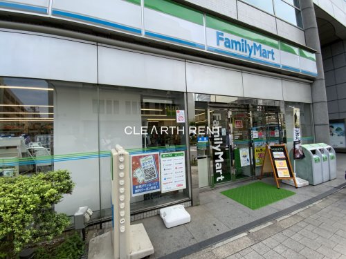 コンビニ　ファミリーマート 千住警察署前店（コンビニ）まで739m