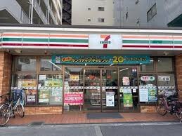 コンビニ　セブン-イレブン 大阪東淀川駅前店（コンビニ）まで400m