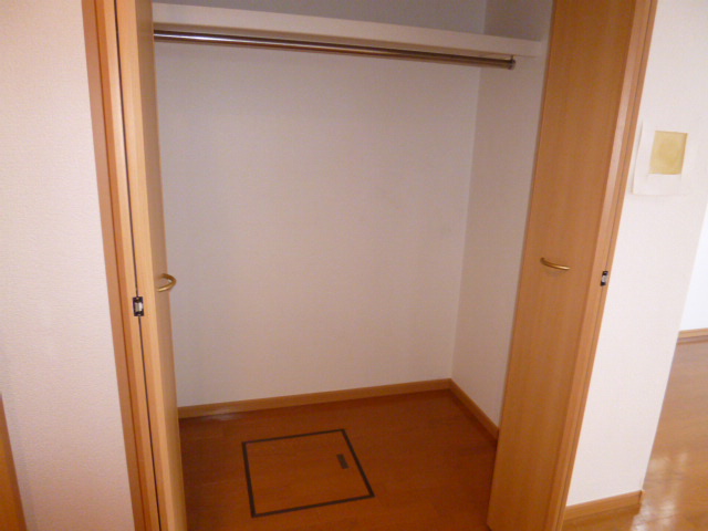 収納　クローゼット