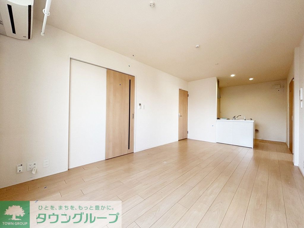 居室・リビング　※別部屋参考写真となります