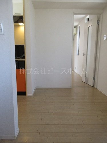 居室・リビング　※別号室参考写真
