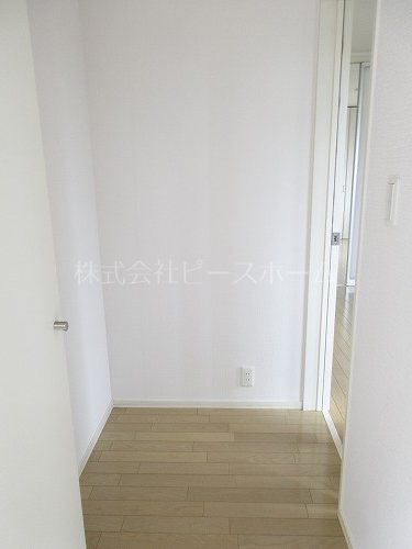 玄関　※別号室参考写真