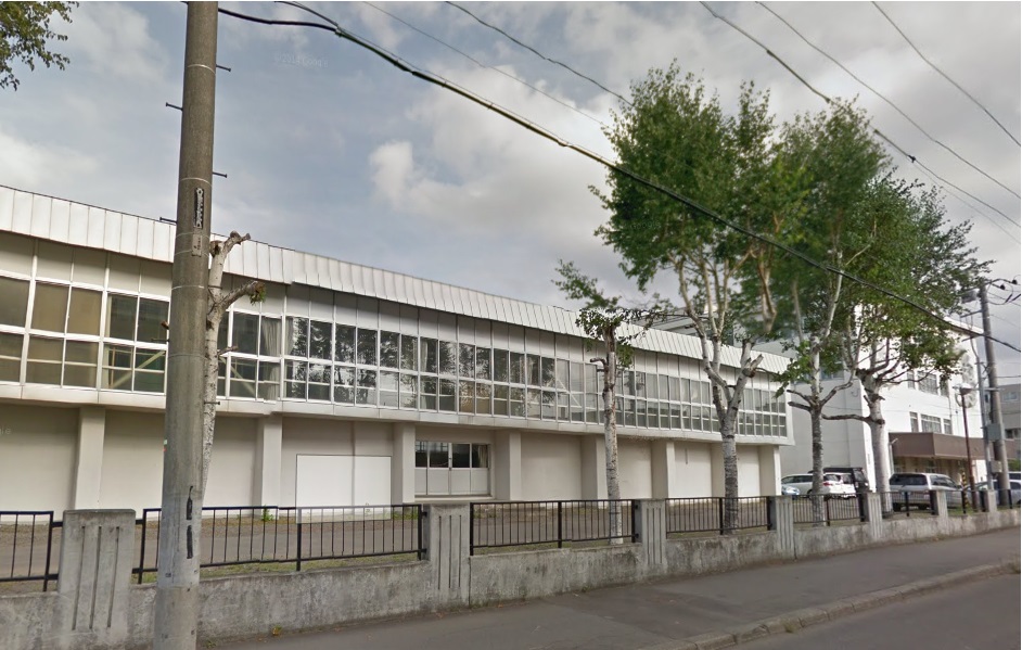 小学校　札幌市立栄町小学校（小学校）まで631m