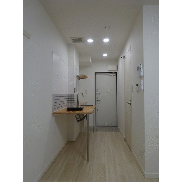 玄関　■写真は同建物別部屋になります