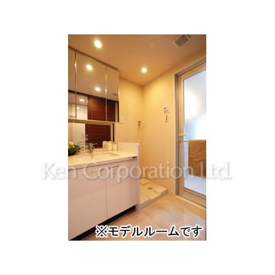 洗面設備　同タイプ19階のお部屋を撮影。仕様が異なることがあります。