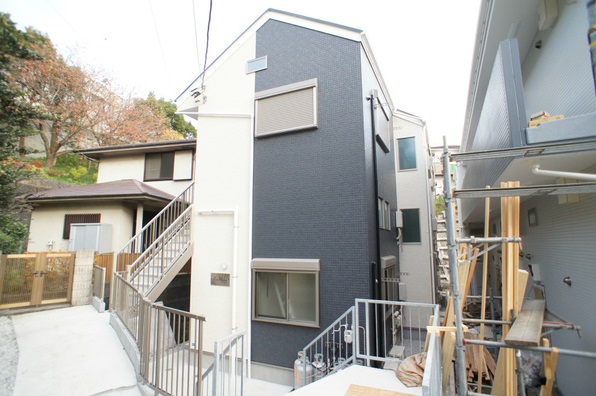 建物外観　「礼金０円・敷金０円で初期費用を抑えたい方におすすめです。」