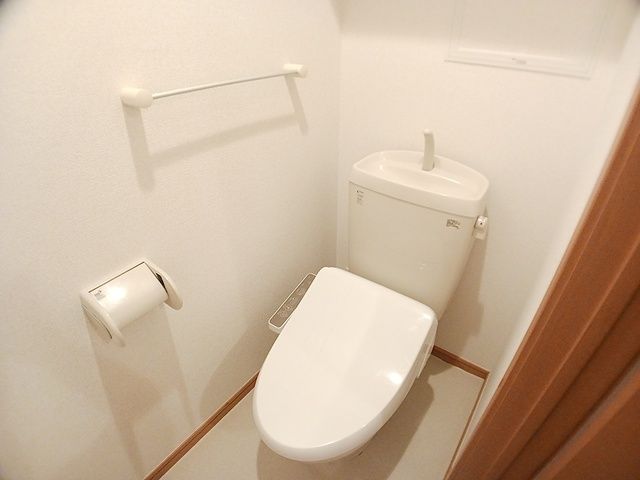 コートデイジーBのトイレ写真