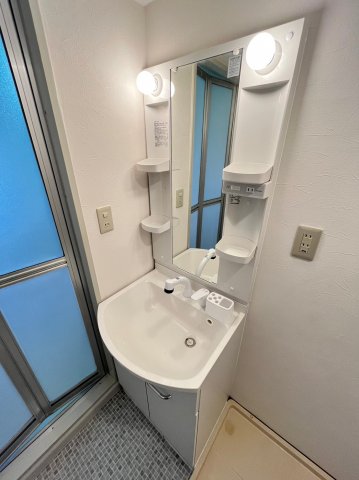 洗面設備　別号室の画像です。ご参考下さい