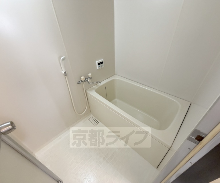 バス・シャワールーム　１日の疲れはしっかり取りましょう