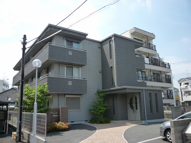 建物外観　耐震耐火性に優れた旭化成ヘーベルメゾン