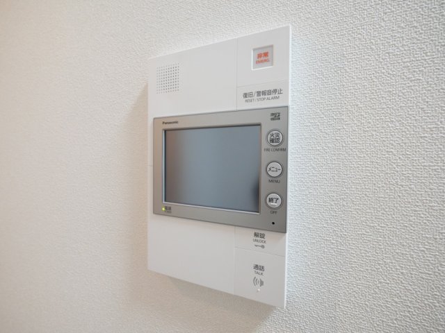 セキュリティ　モニター付きインターホンです