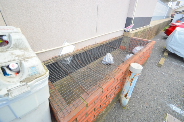 コンビニ　ファミリーマート矢野ニュータウン店（コンビニ）まで247m