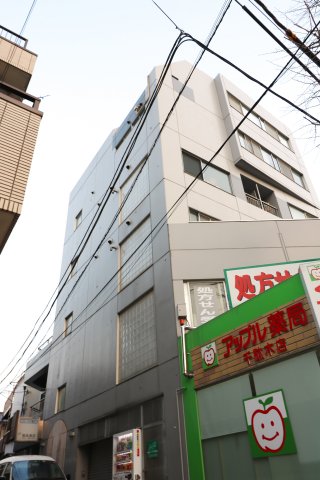 建物外観　落ち着いた雰囲気の外観です