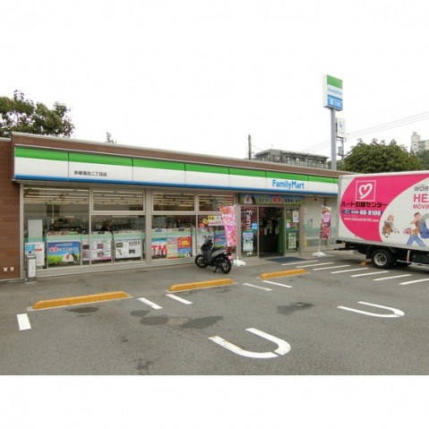 コンビニ　ファミリーマート 多摩落合二丁目店（コンビニ）まで846m