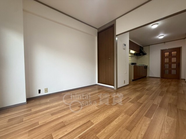 シャンボール豊中の居間写真