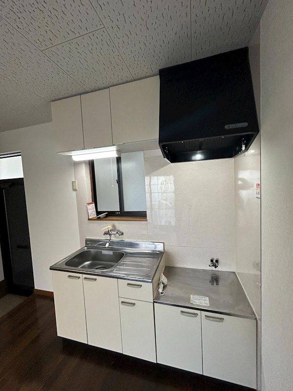 キッチン　同間取別部屋のお写真です