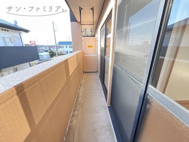バルコニー　同一物件別部屋写真