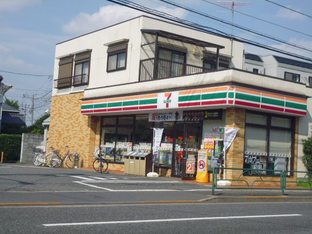 コンビニ　セブンイレブン（コンビニ）まで470m
