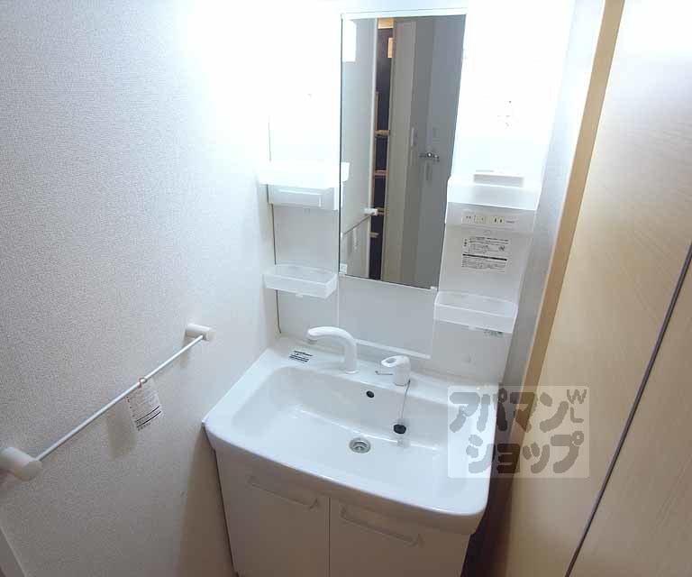洗面設備　洗面台です。