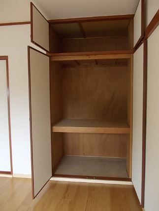 収納　写真は同型タイプです。