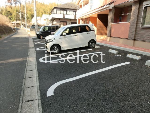 駐車場　敷地内の駐車場です