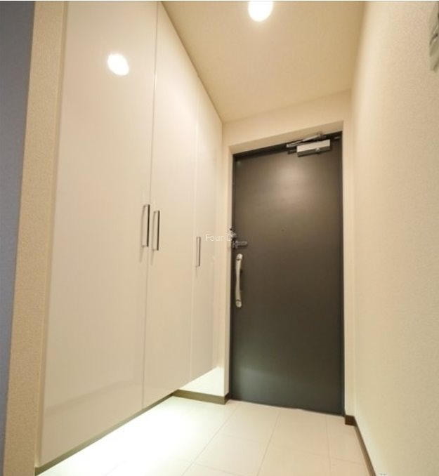 玄関　★見学予約受付中★