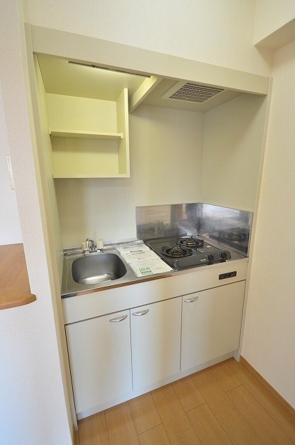 キッチン　写真は別号室です。