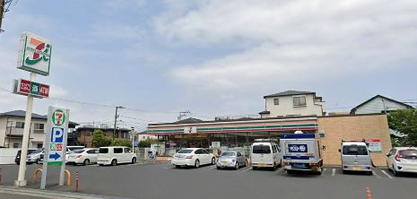 コンビニ　セブンイレブン（コンビニ）まで497m